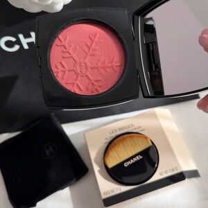 CHANEL Les Beiges Healthy winter glow blush in Rose Polaire w/ black Chanel bag